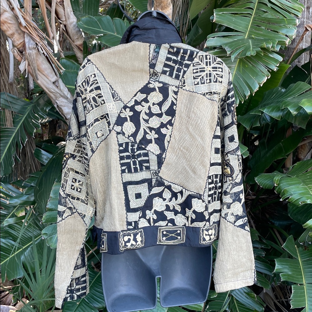 Oversized, Sheer Embroidered Patchwork Jacket Wit… - image 3